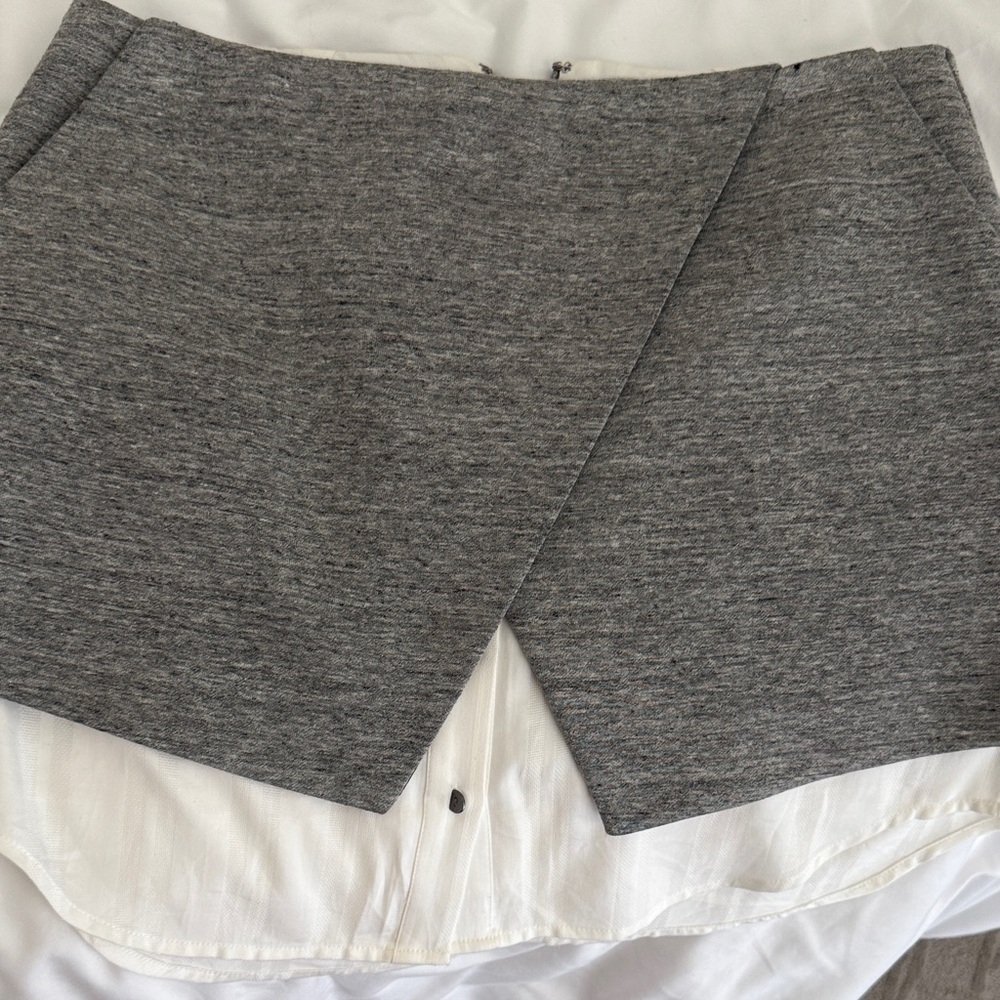 INTERMIX Heather Gray Women's Skirt Layered